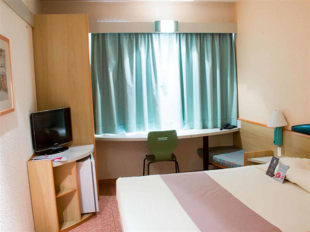 Ibis Hotel 3*